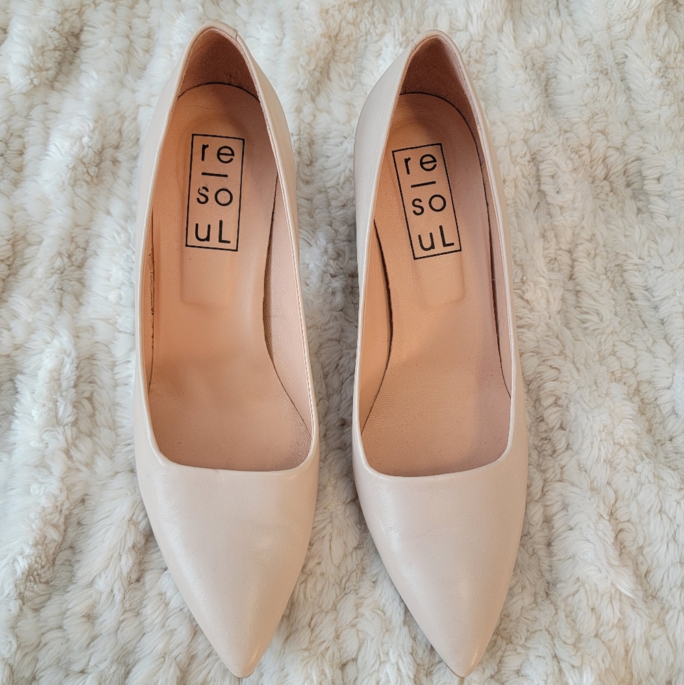 RE SOUL leather nude heels